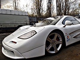    McLaren F1