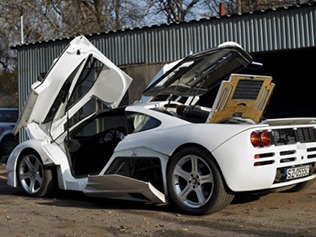    McLaren F1