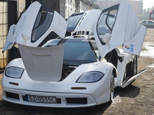    McLaren F1